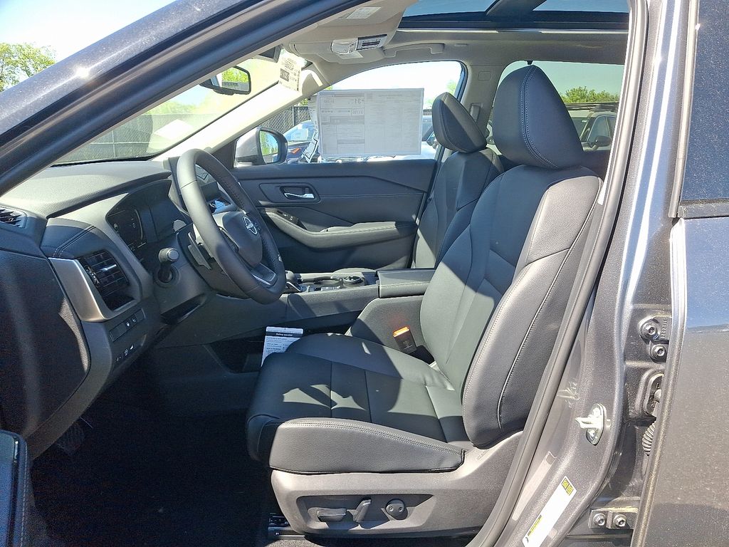 2025 Nissan Rogue SL 6