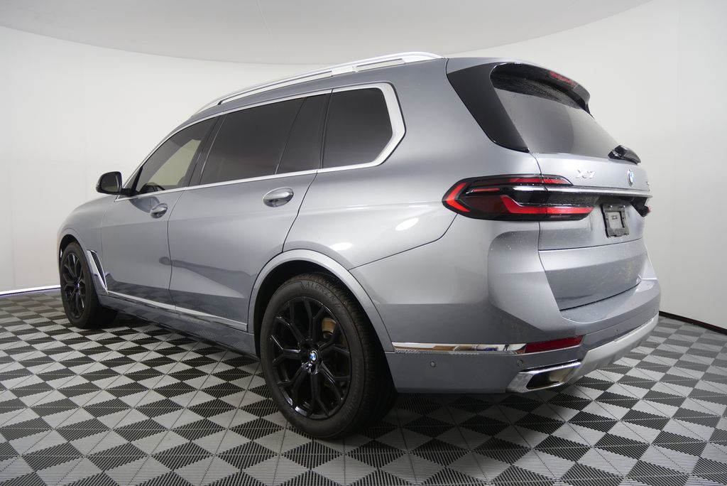 Thumbnail: 2025 BMW X7 - 5