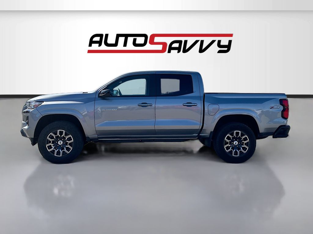 Used 2024 Gray Chevrolet Z71 image 4