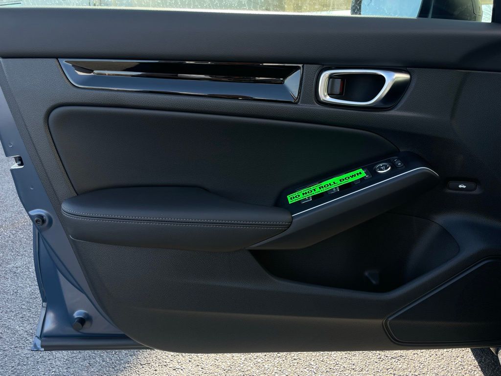 2025 Honda Civic Sport Touring 24