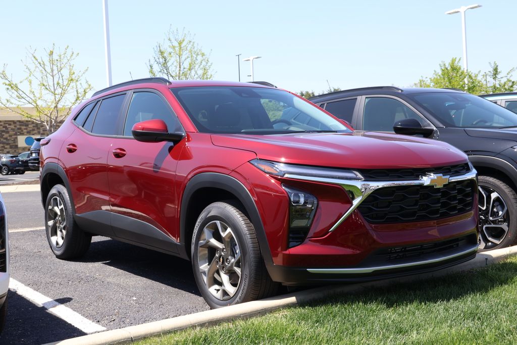 2025 Chevrolet Trax LT 3