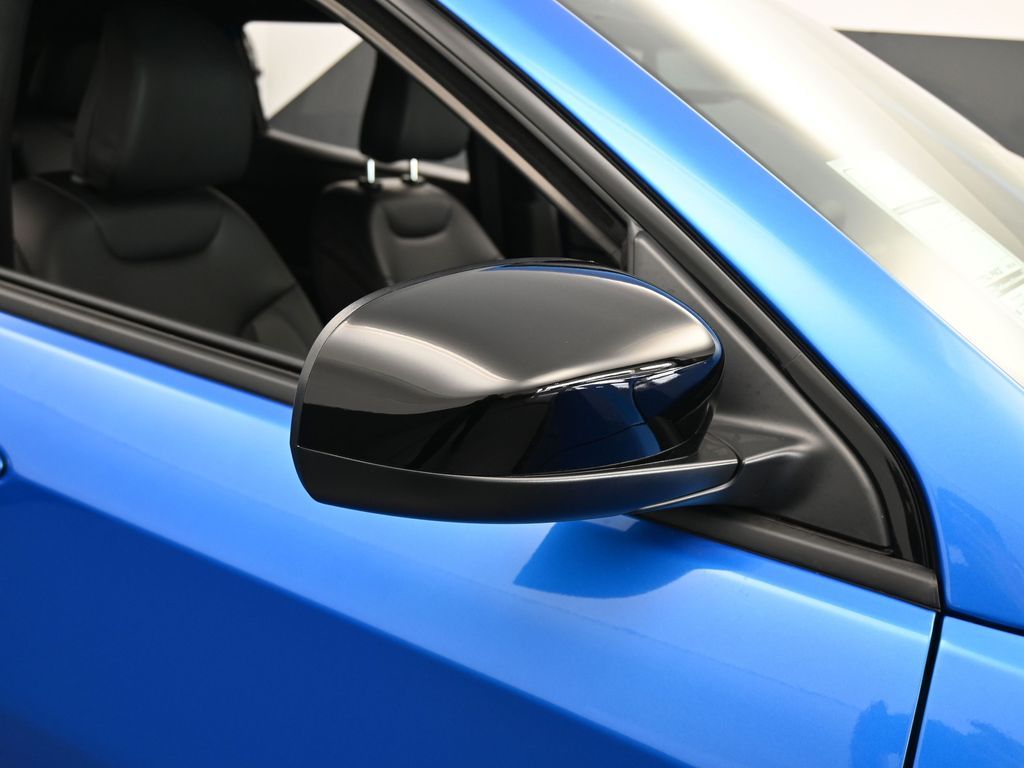 New 2026 Hydro Blue Pearlcoat Jeep Latitude image 40