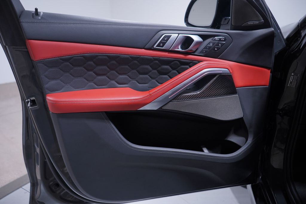 Thumbnail: 2023 BMW X6 - 16