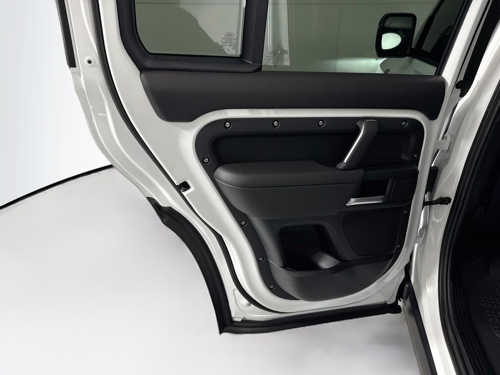 Thumbnail: 2026 Land Rover Defender - 28