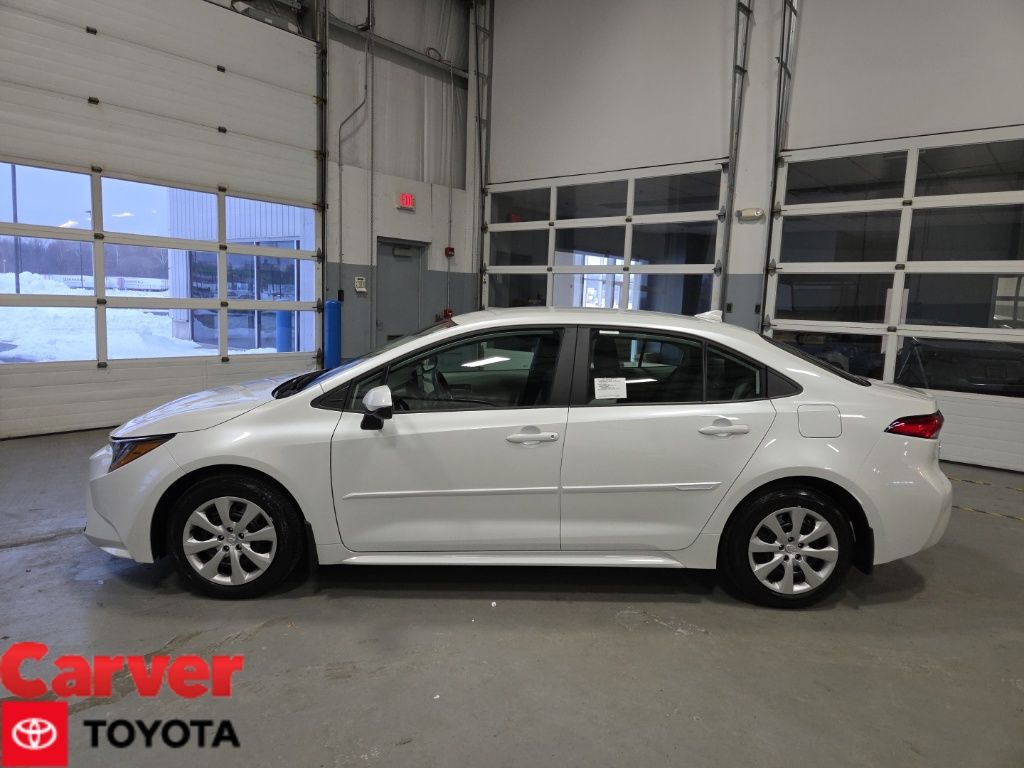 2026 Toyota Corolla LE FWD