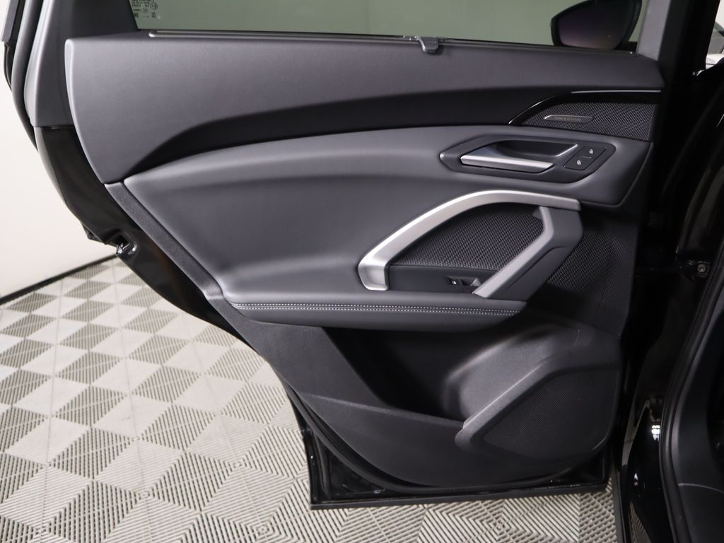 Thumbnail: 2025 Audi Q5 - 28