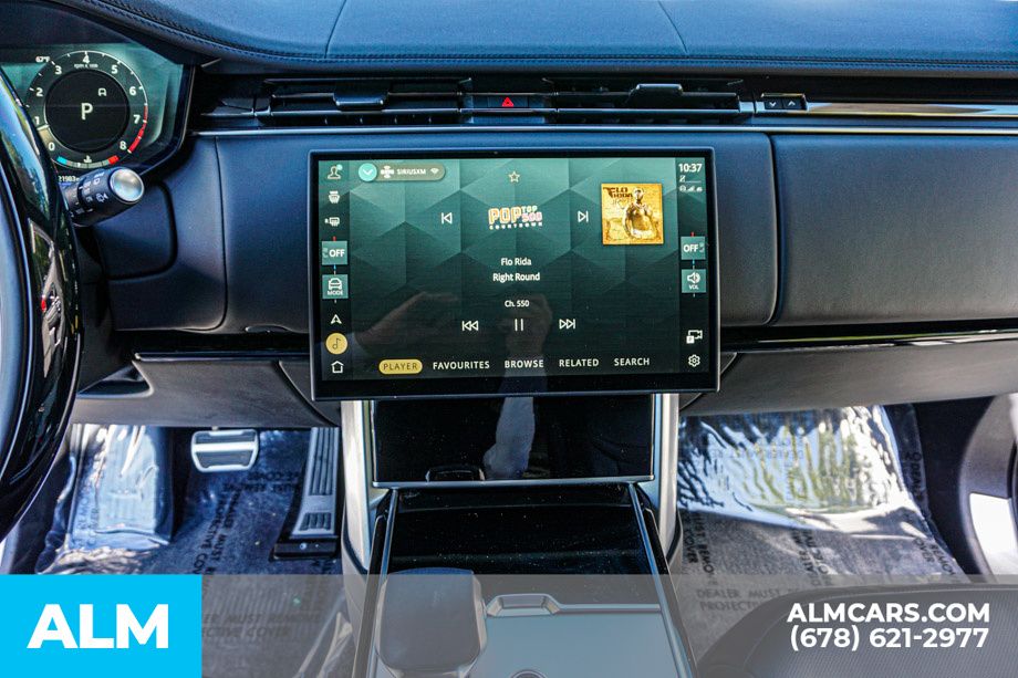 Used 2024 Black Land Rover SE image 43
