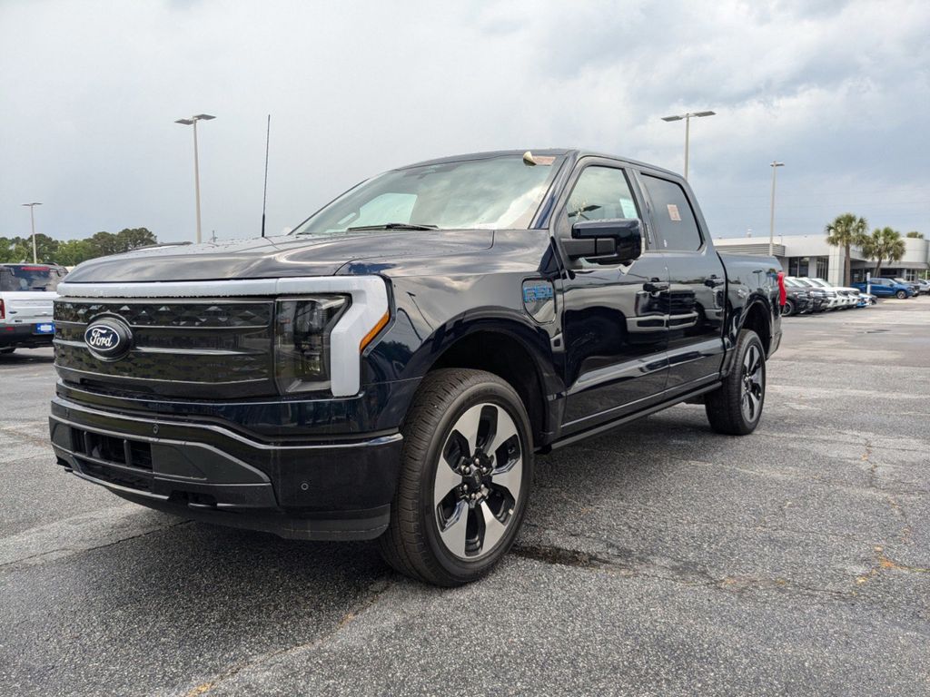 2025 Ford F-150 Lightning Platinum