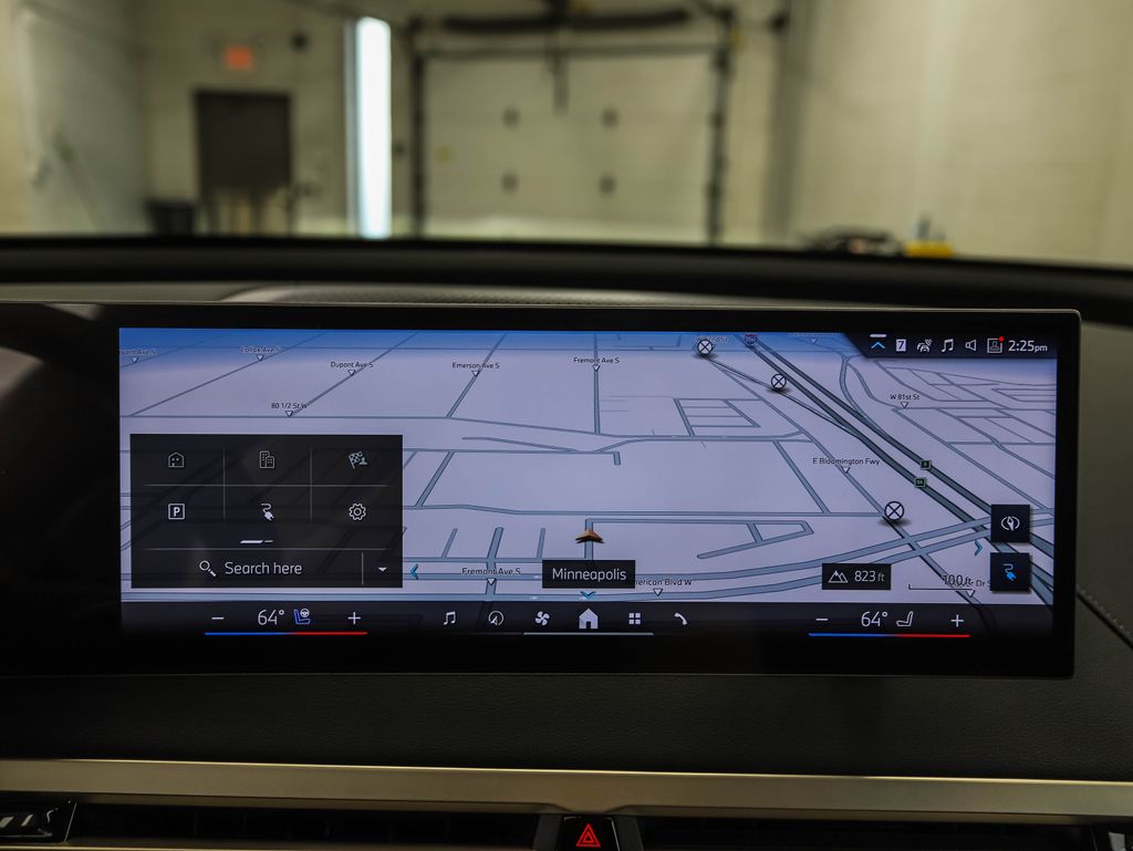 Thumbnail: 2026 BMW iX - 17