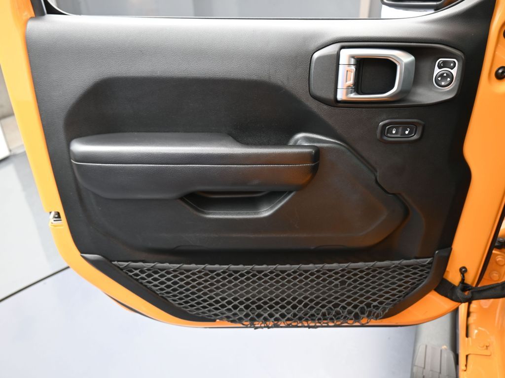 Used 2018 Hellayella Clearcoat Jeep Unlimited Sport S image 12