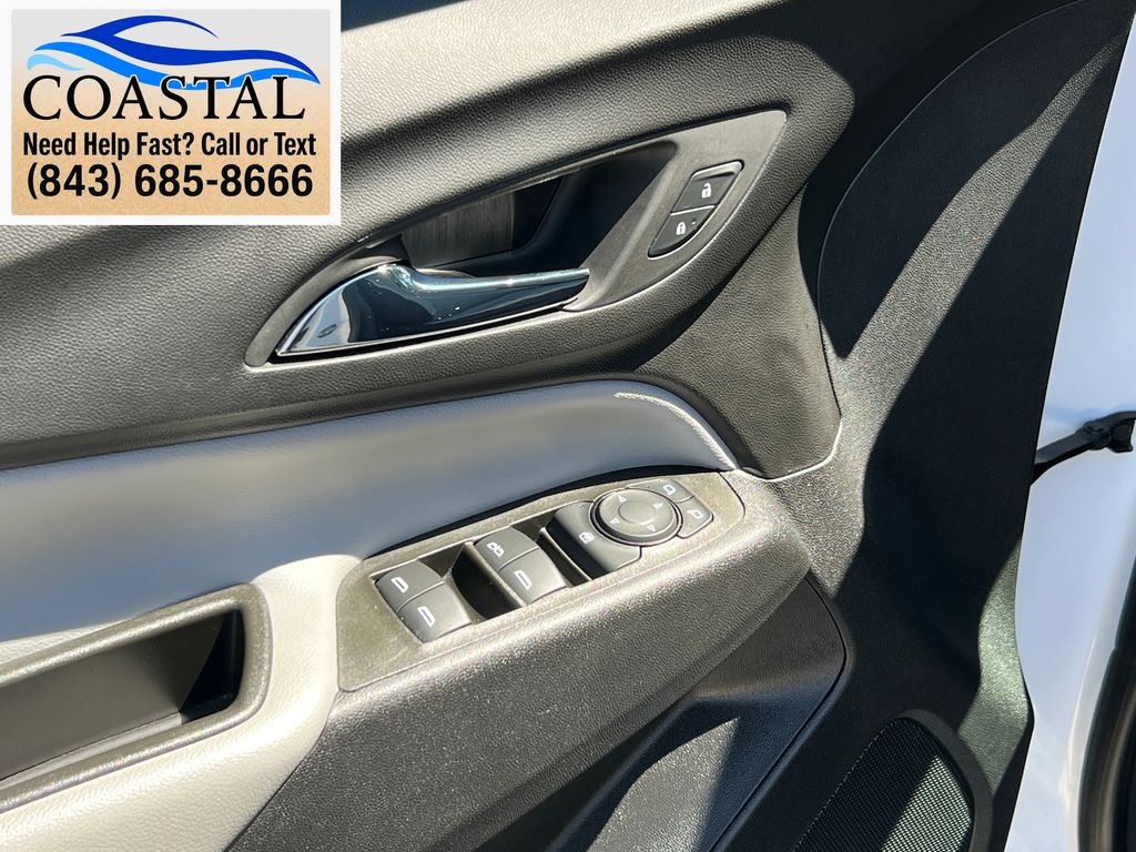2023 Chevrolet Equinox LS White at Matthews Motors of Wilmington