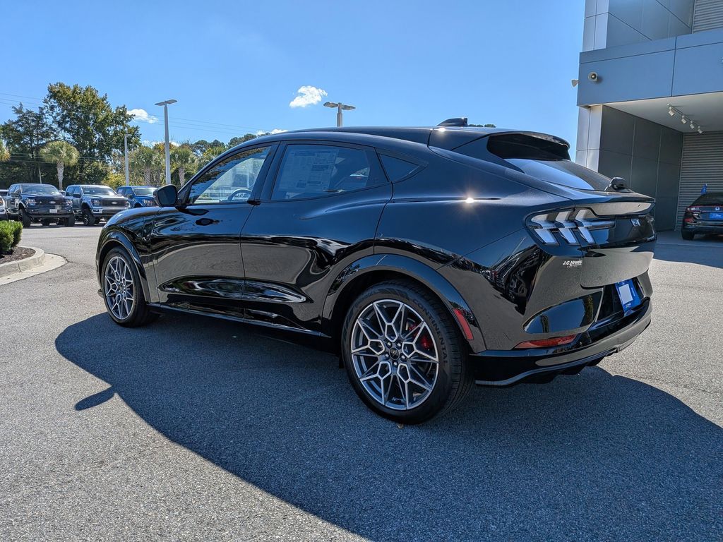 2025 Ford Mustang Mach-E GT