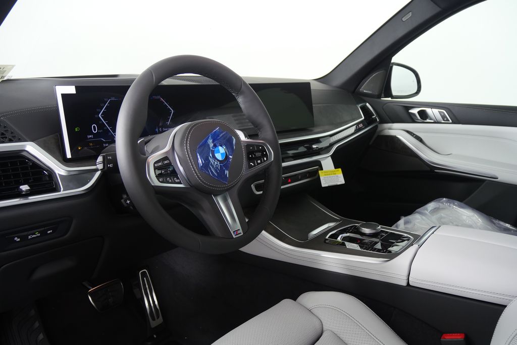 Thumbnail: 2026 BMW X5 - 13