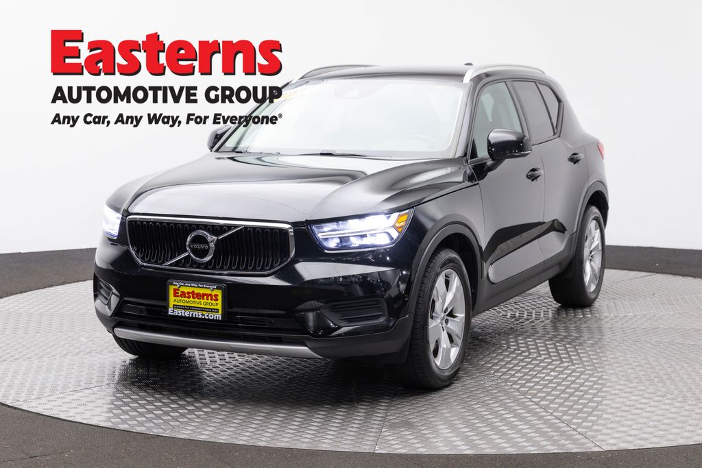 Black / Stone 2019 Volvo XC40 T5 Momentum AWD SUV / Crossover All-Wheel Drive Automatic