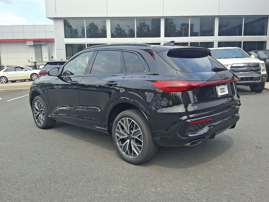 Thumbnail: 2026 Audi Q5 - 4