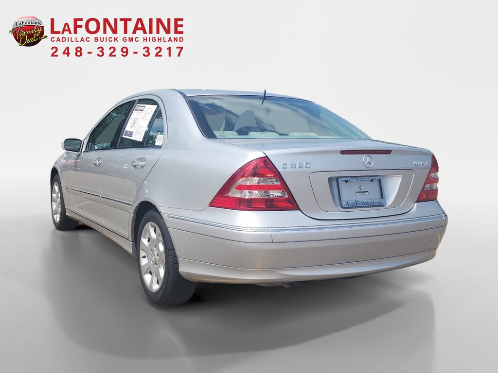 2005 Mercedes-Benz C-Class C 320 5