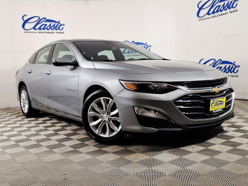 2025 Chevrolet Malibu LT with 1LT FWD