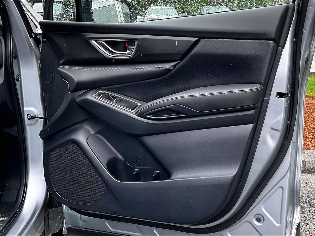 2023 Subaru Ascent — photo 12