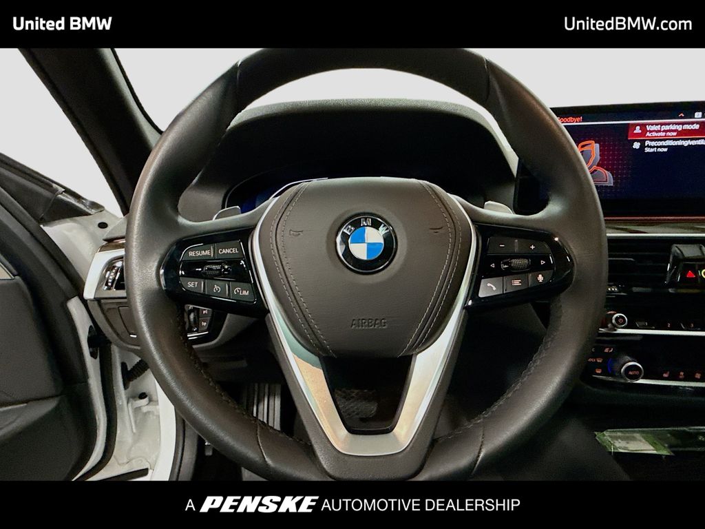 Thumbnail: 2023 BMW 5 Series - 6