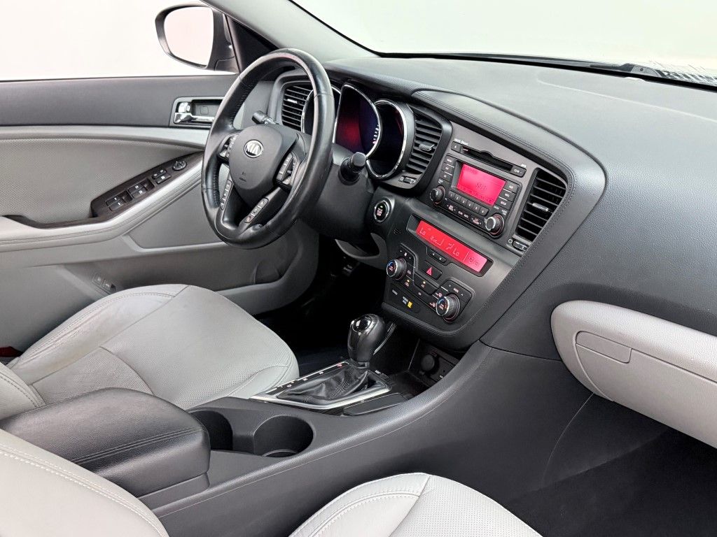 Thumbnail: 2013 Kia Optima - 14