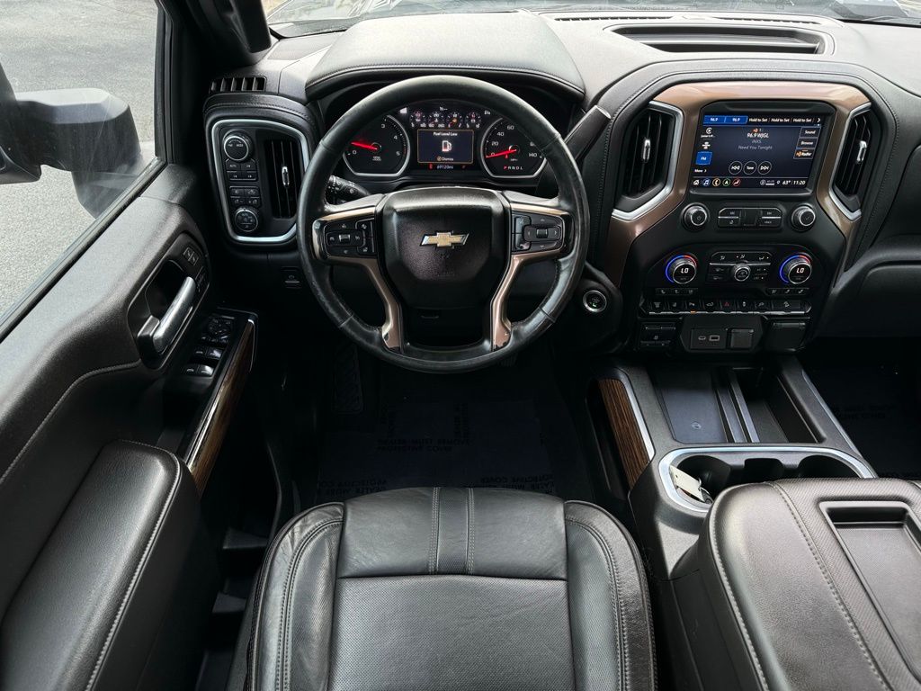 2021 Chevrolet Silverado 3500HD High Country 17