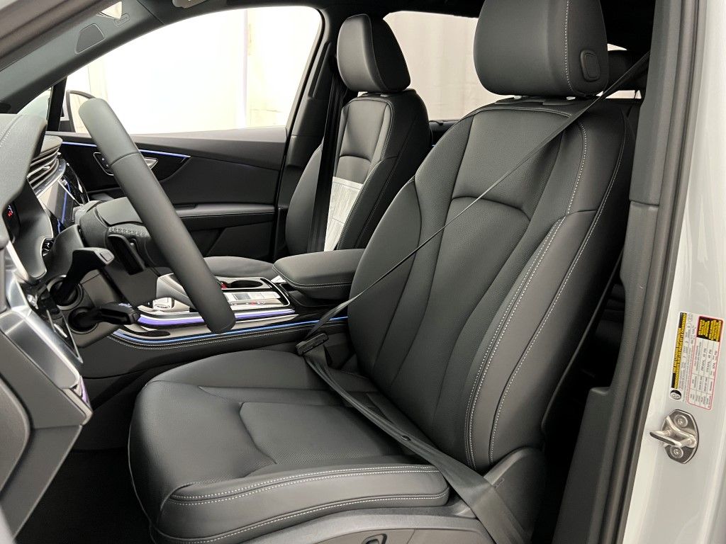 Thumbnail: 2026 Audi Q7 - 27