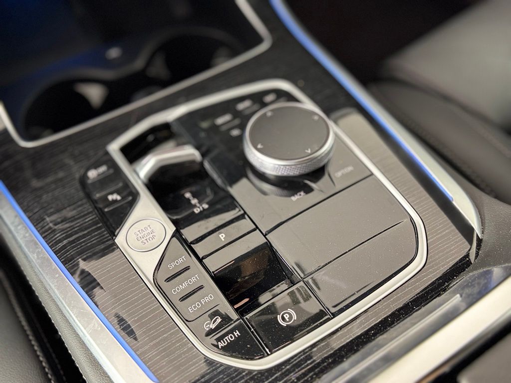 Thumbnail: 2026 BMW X5 - 21