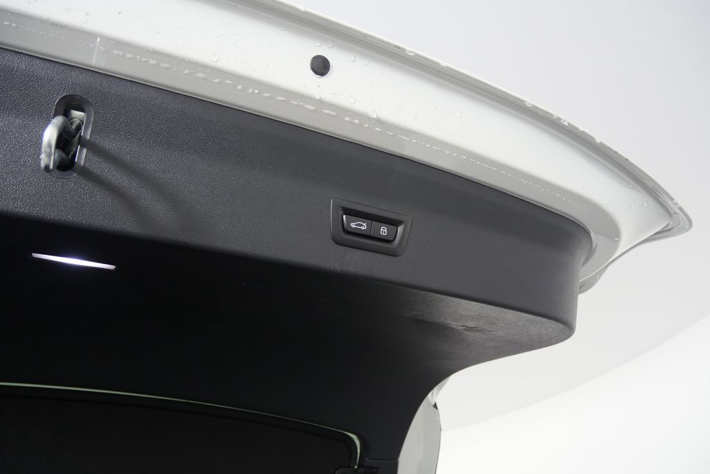 Thumbnail: 2025 BMW X4 - 17