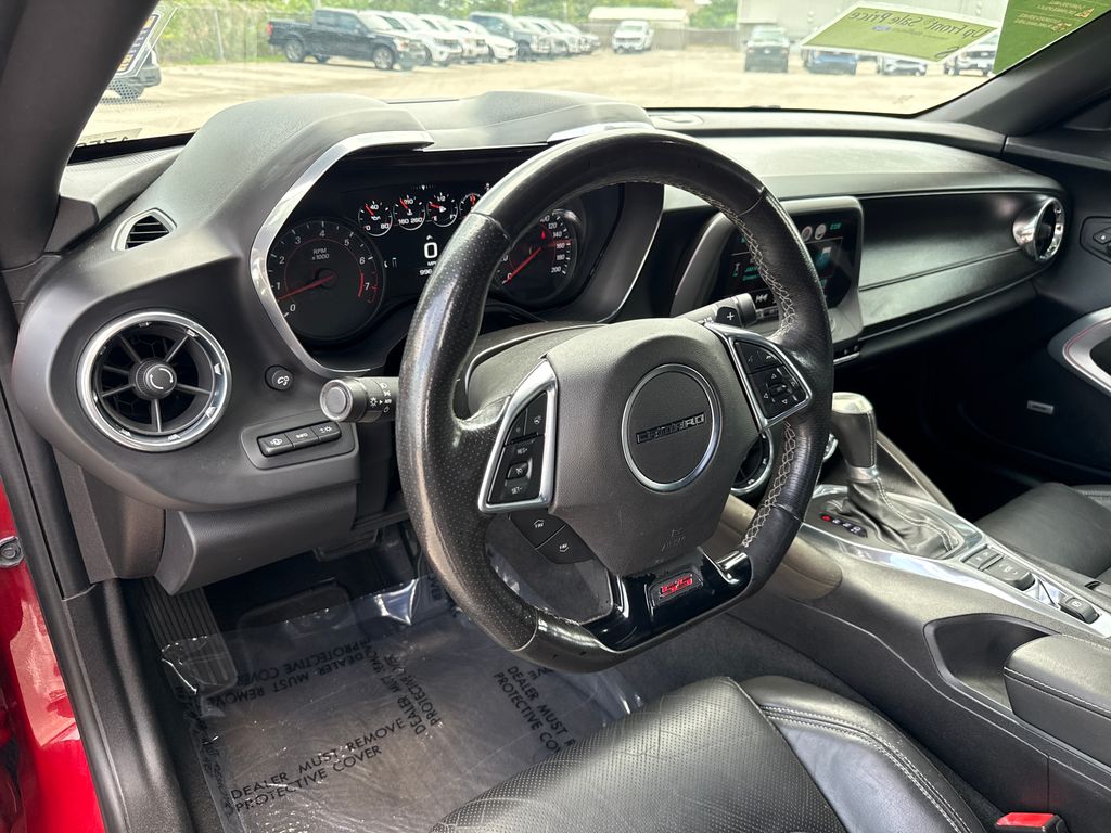 Used 2016 Red Chevrolet SS image 6