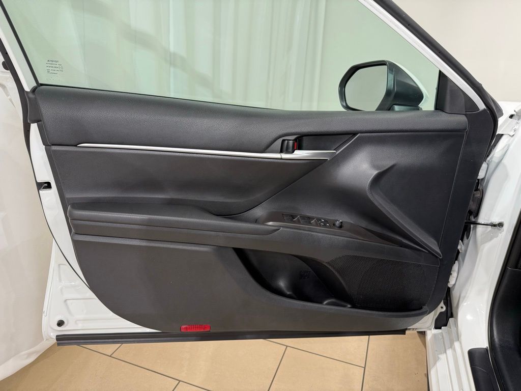 Thumbnail: 2023 Toyota Camry - 14