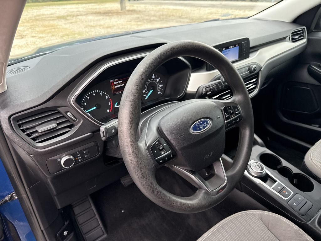 2022 Ford Escape S - 11