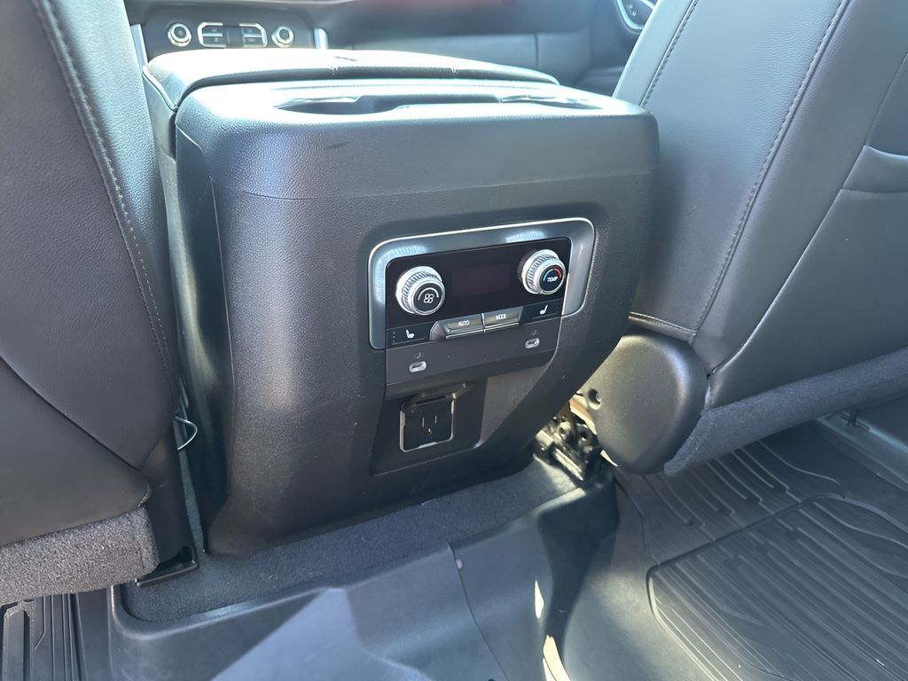 Used Car 2021 Gmc Yukon Xl  Slt For Sale Under $50,000 In Austin, Texas