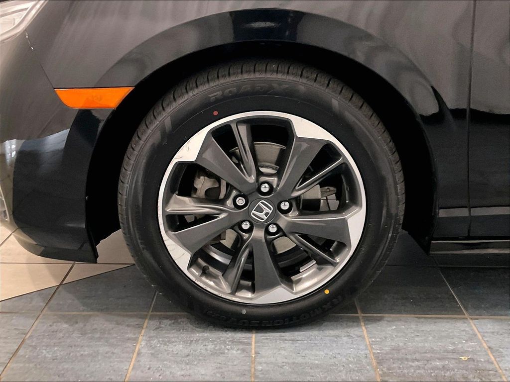 2023 Honda Odyssey — photo 7