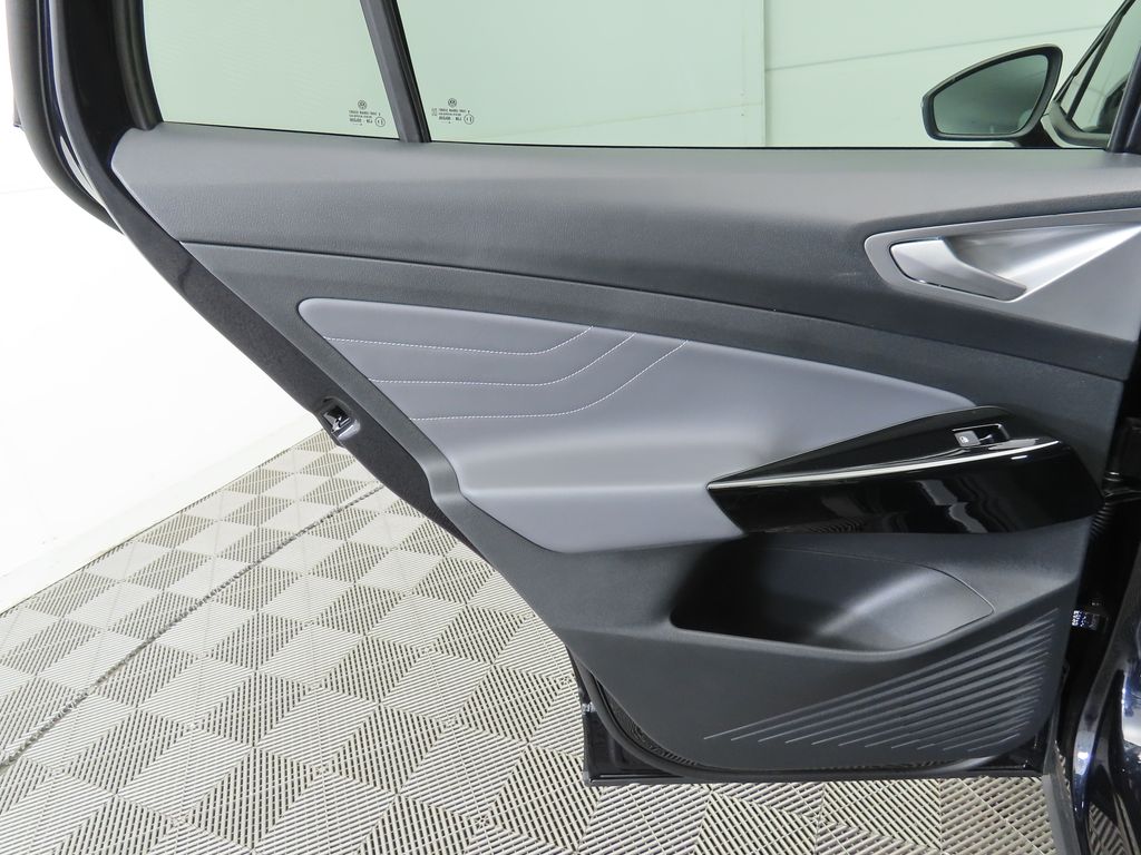 2025 Volkswagen ID.4 Pro S 26