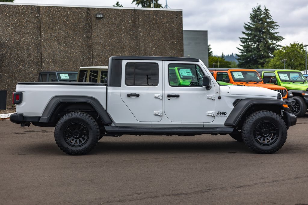 2020 Jeep Gladiator Sport thumbnail 7