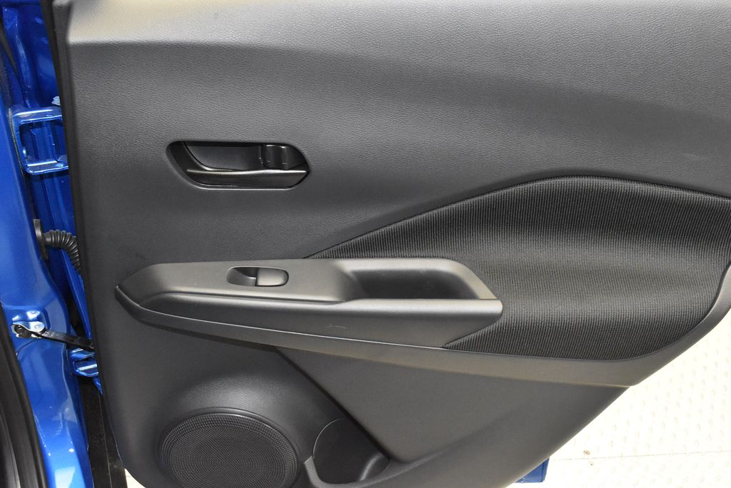 Thumbnail: 2025 Nissan Kicks - 29