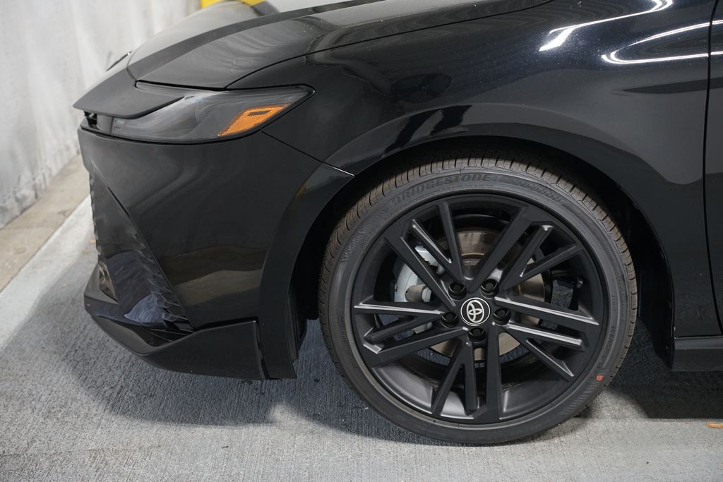 Thumbnail: 2026 Toyota Camry - 5