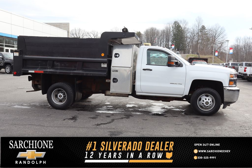 2017 Chevrolet Silverado 3500HD Chassis Work Truck 4WD
