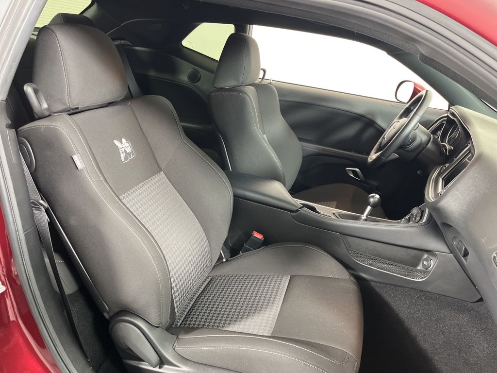 Thumbnail: 2022 Dodge Challenger - 12