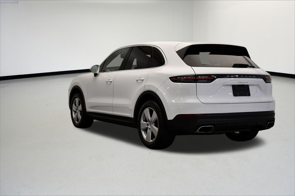 Thumbnail: 2023 Porsche Cayenne - 3