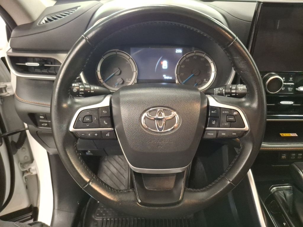 Used 2023 Toyota Highlander Hybrid SUV