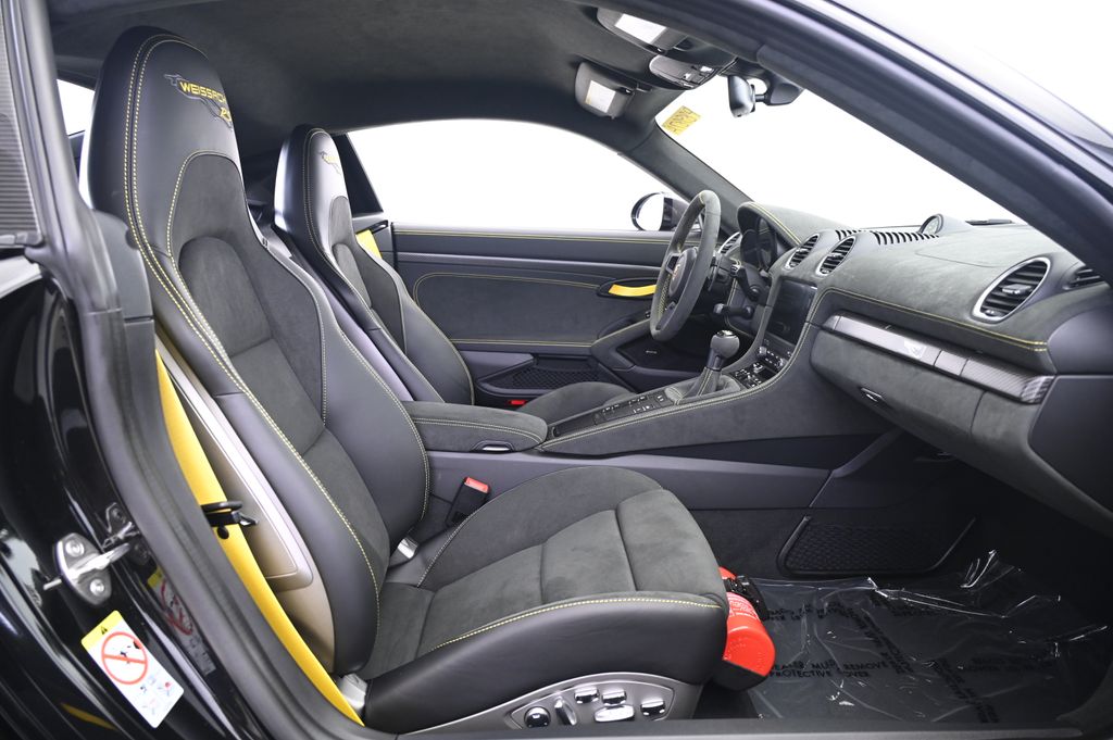 Thumbnail: 2025 Porsche 718 Cayman - 20