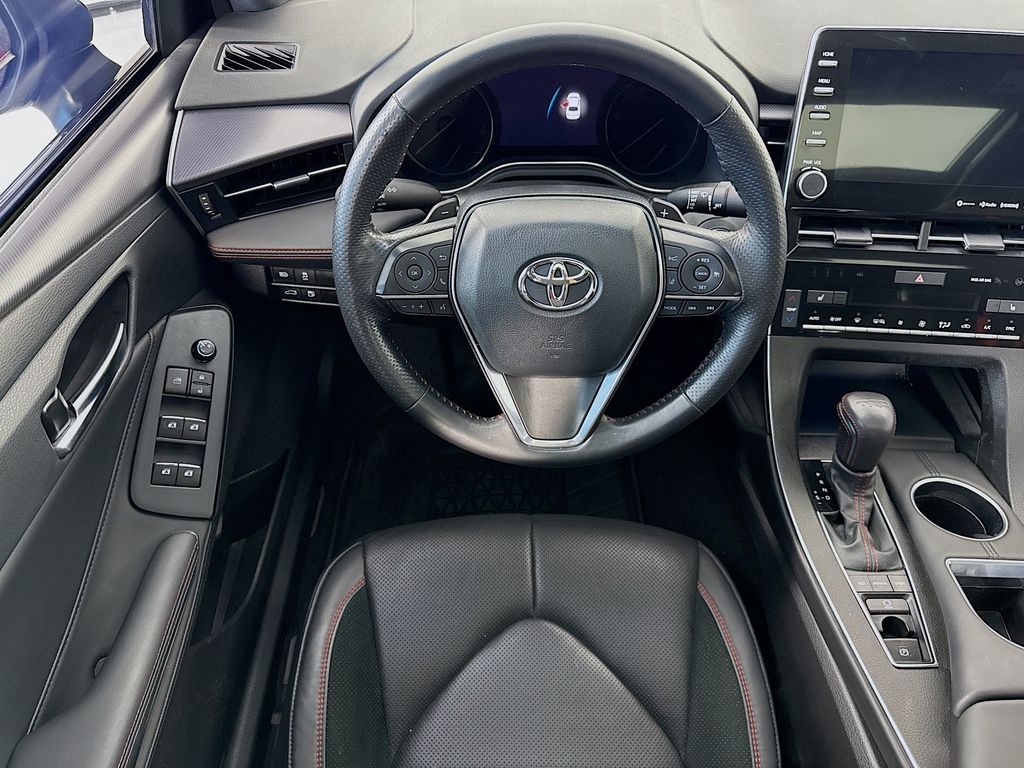 Thumbnail: 2021 Toyota Avalon - 10