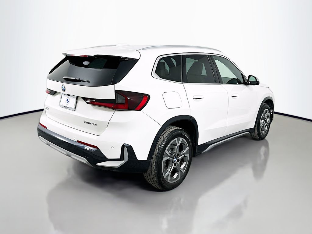Thumbnail: 2023 BMW X1 - 5
