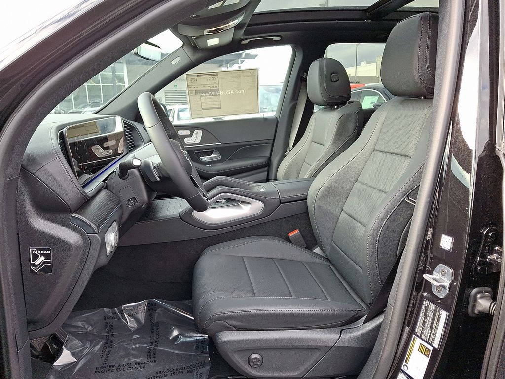 Thumbnail: 2026 Mercedes-Benz GLE - 9