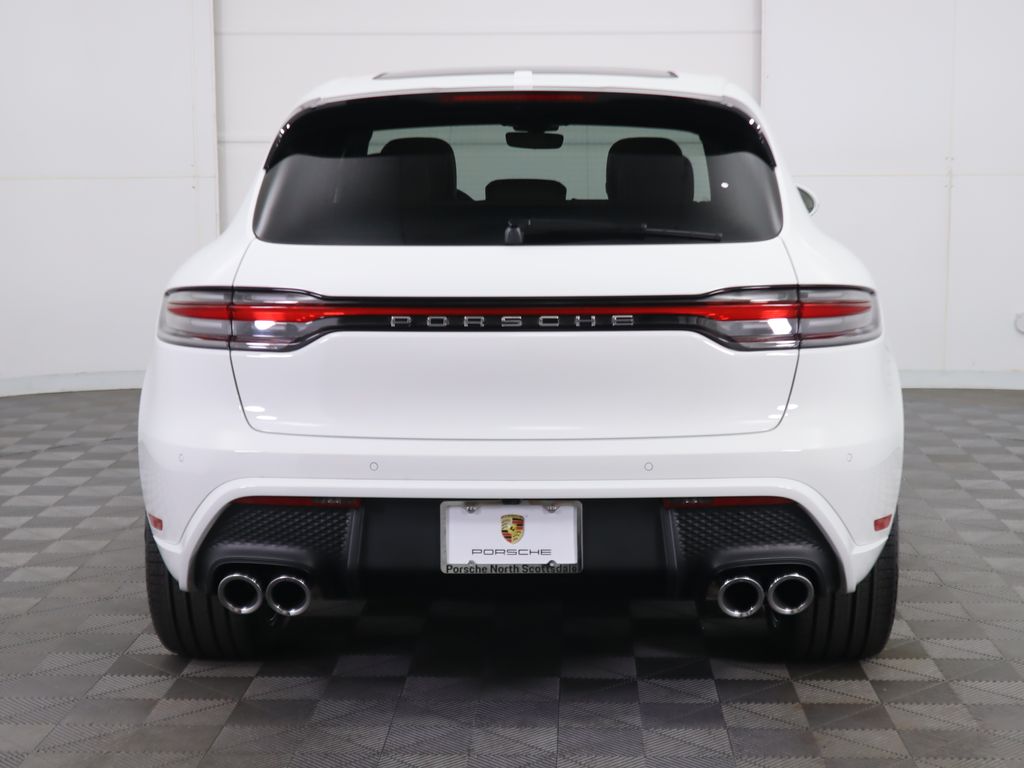 2024 Porsche Macan  6