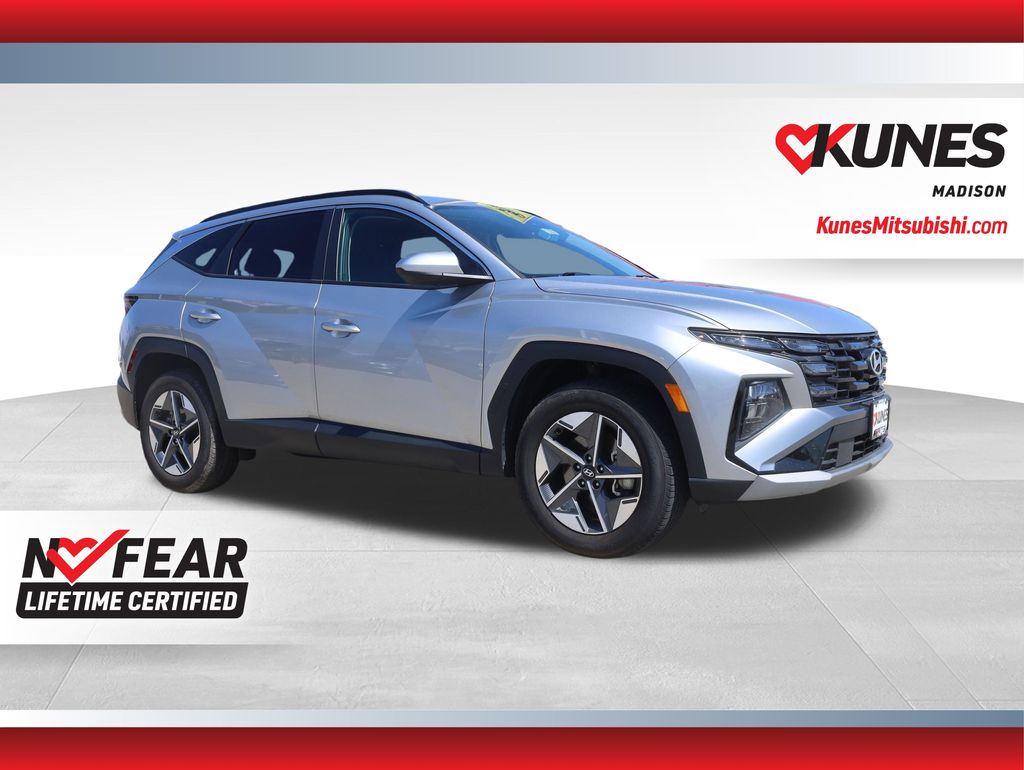 Shimmering Silver 2025 Hyundai Tucson SEL AWD SUV / Crossover All-Wheel Drive 8-Speed Automatic