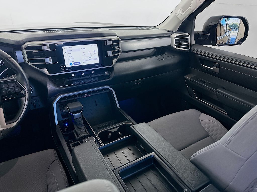 Thumbnail: 2024 Toyota Tundra - 22