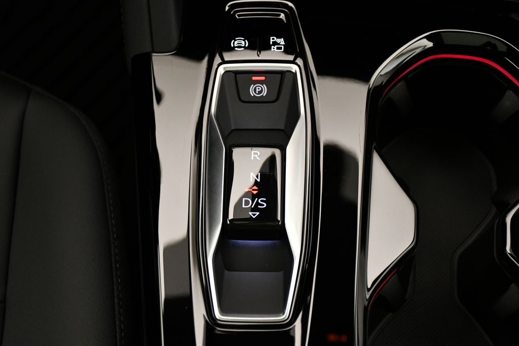 2025 Audi Q5 Premium 30