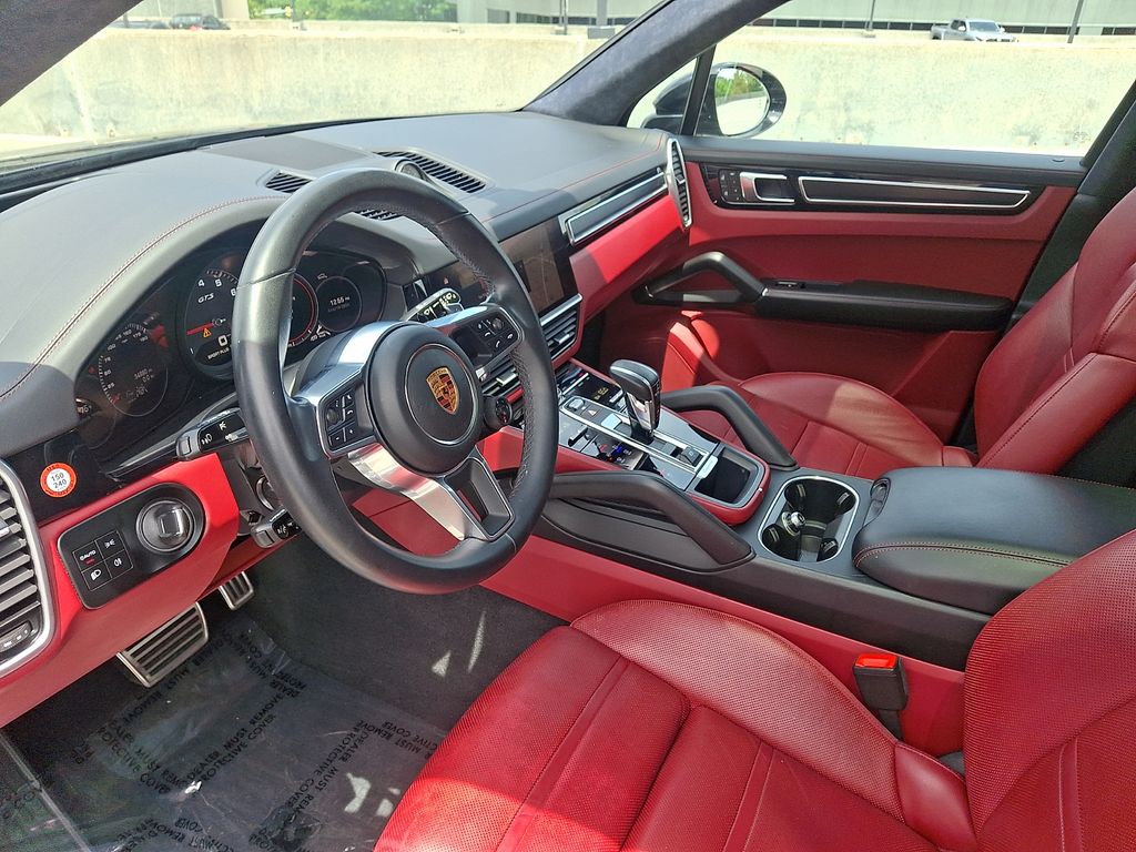 Thumbnail: 2023 Porsche Cayenne - 4